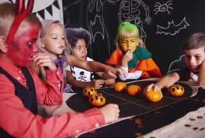 Tic tac toe Halloween game for kids